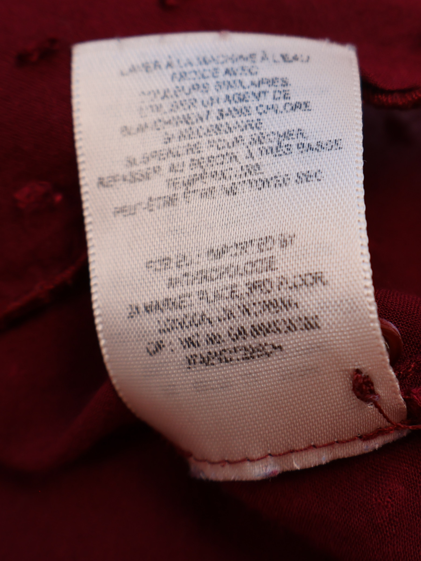 Maeve Maroon Textured Blouse – Romantic Scalloped Hem Top | Size 6