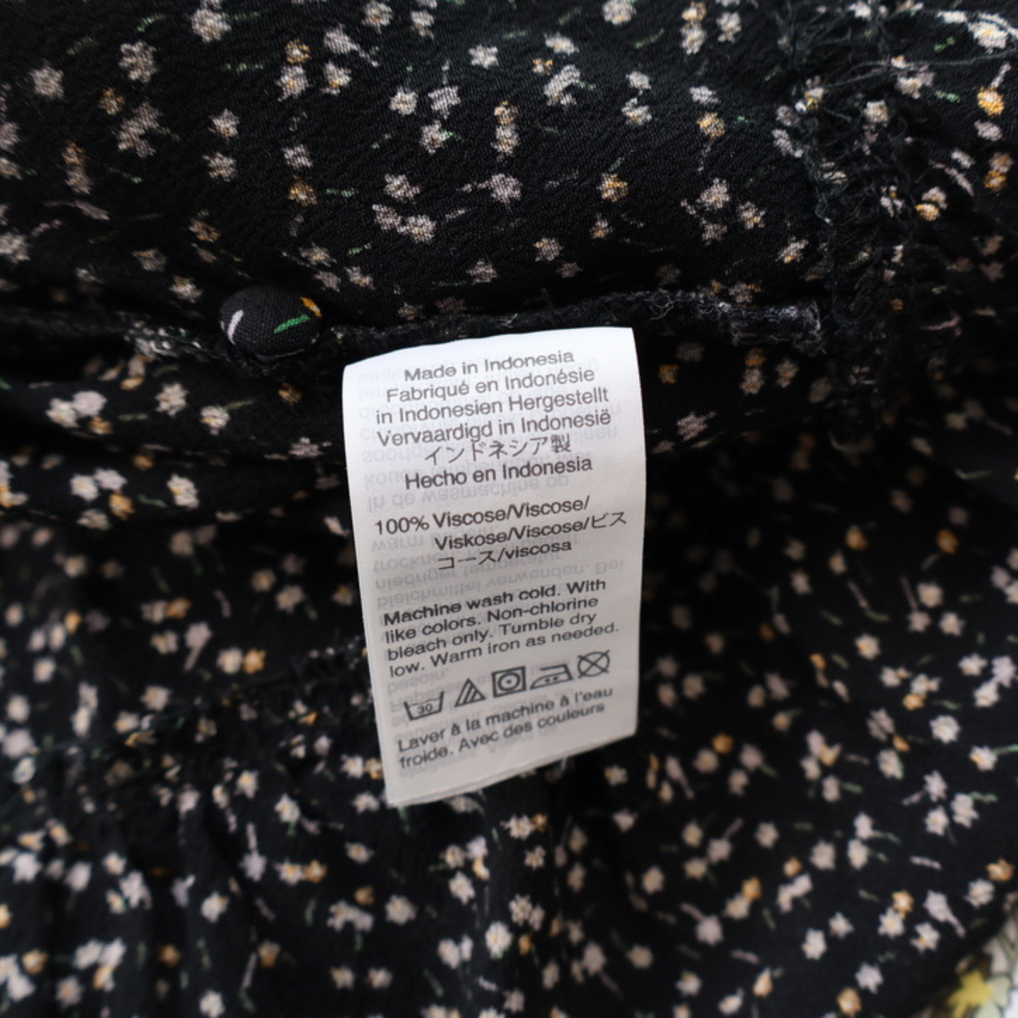 Madewell Floral Ruffle Hem Blouse – Effortless Feminine Staple (Size M)