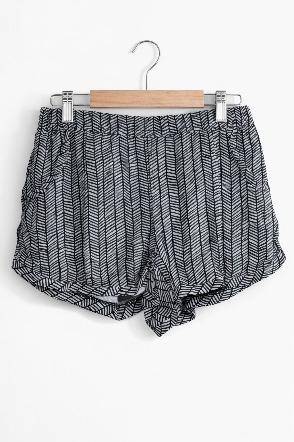 Athleta Patterned Shorts – Navy & White - Size XS