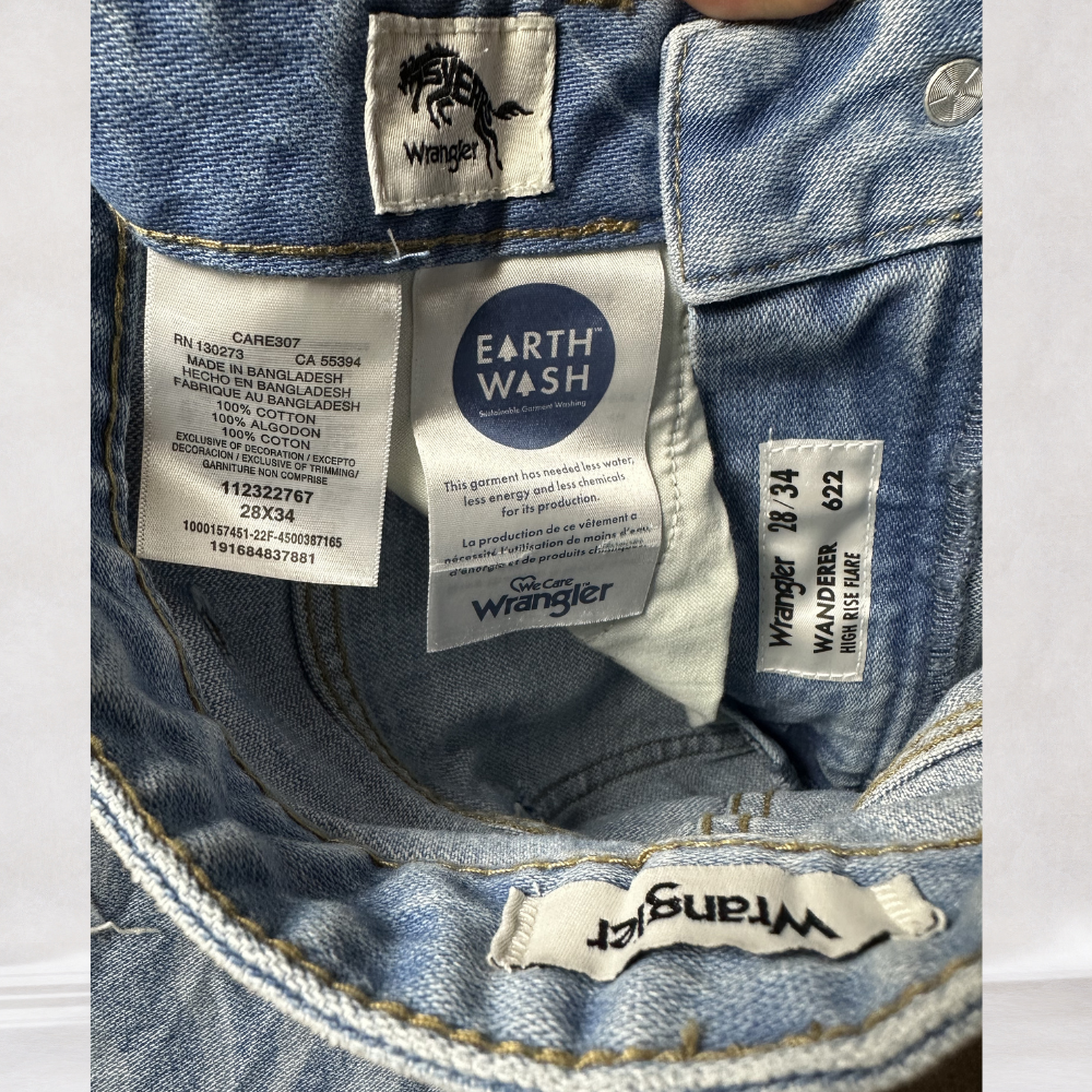 Wrangler Wanderer 622 Flare Jeans – Laser Tiger Print | Size 28x34