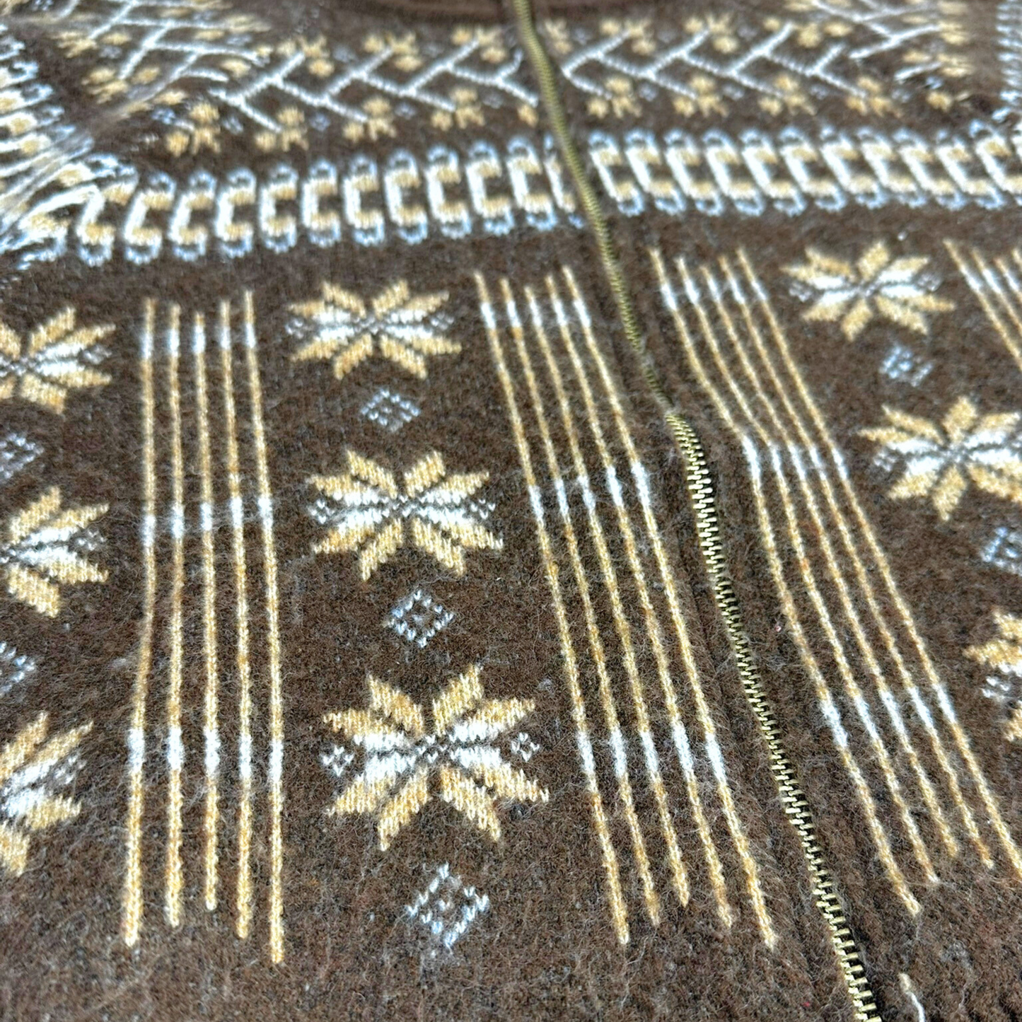House of Harlow Brown Nordic Zip Sweater – Size Large