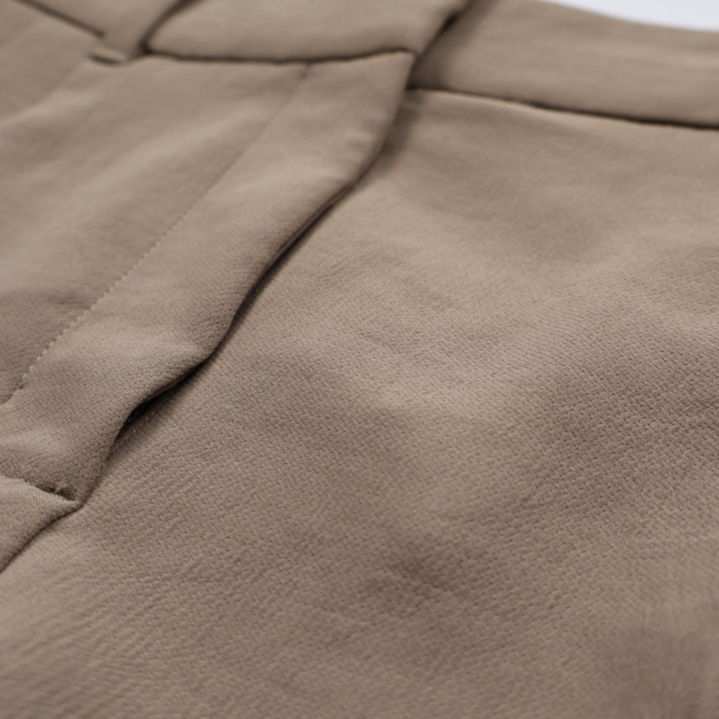 Aritzia Tailored Khaki High Rise Shorts Size 4