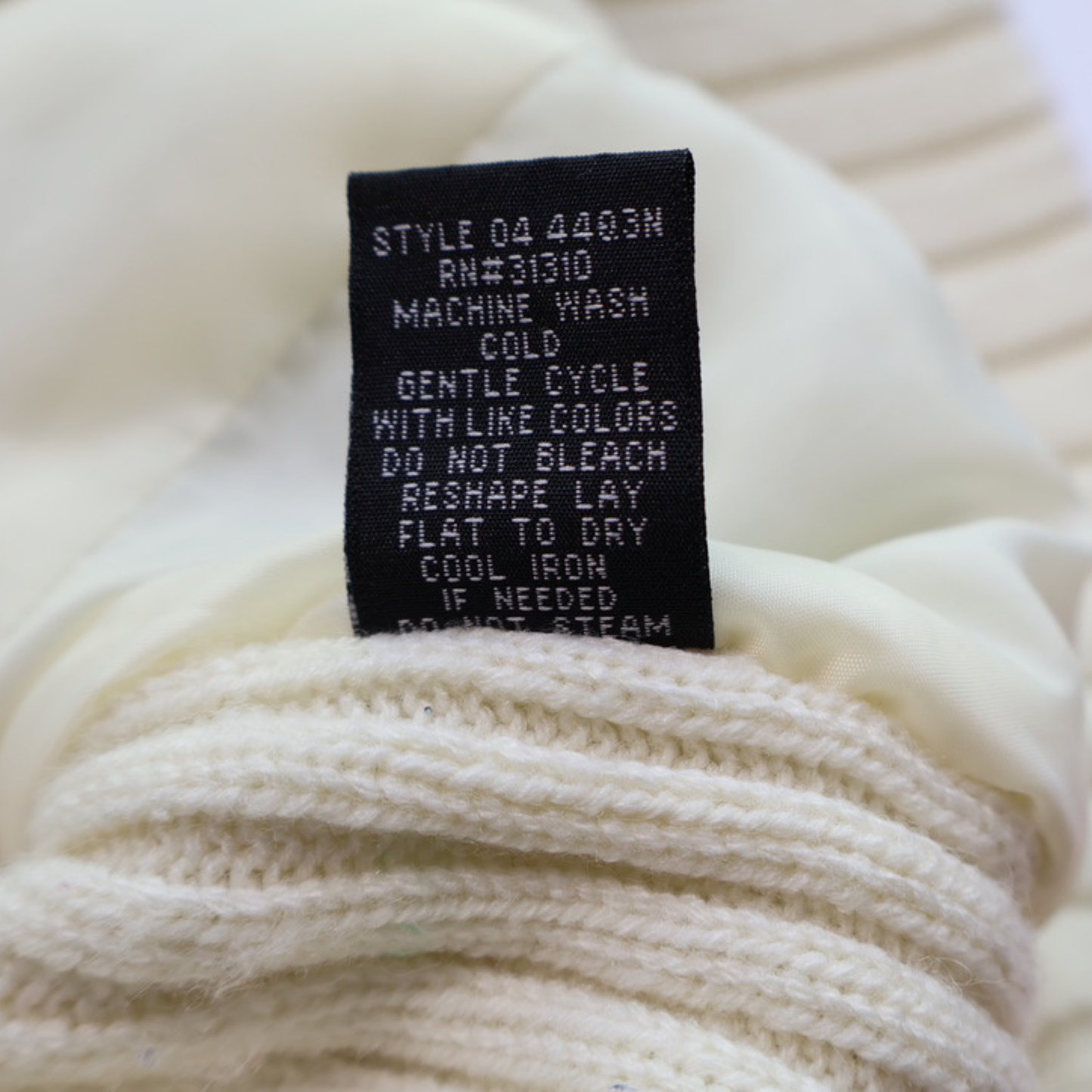 I.N. Studio Quilted Ruffle Zip Vest Cream Size Large Cozy Chic Layer