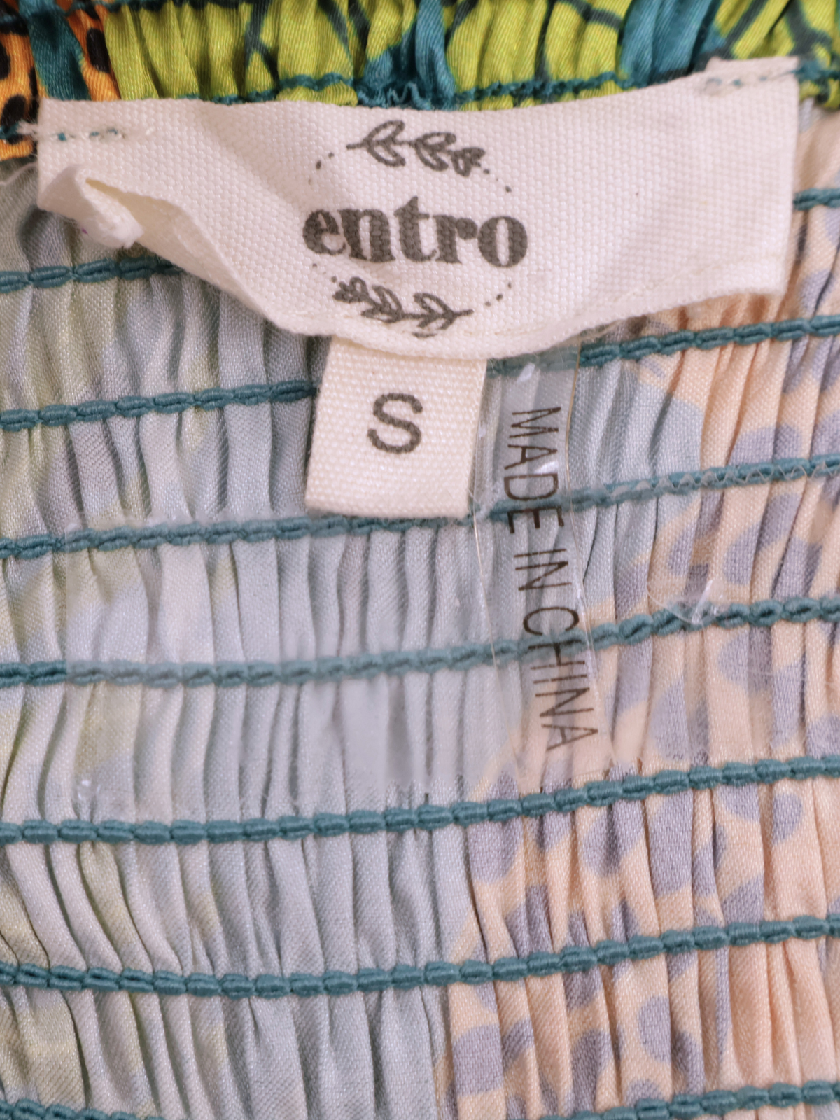 Entro Tropical Cheetah Smocked Shorts | Teal Jungle Print | Size Small