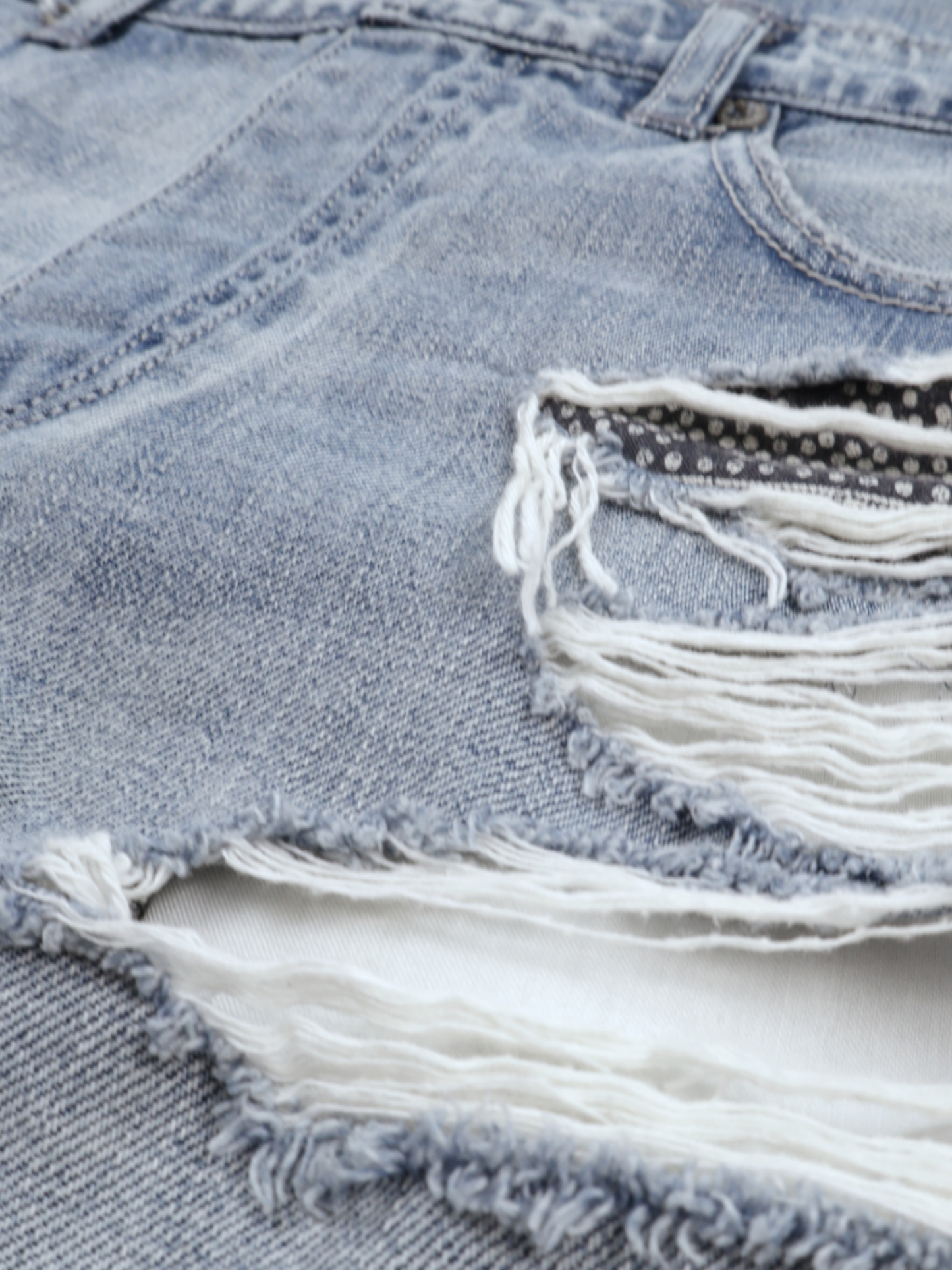 American Eagle Distressed Denim Overall Shorts – Casual Cool Summer Staple (Size Small)