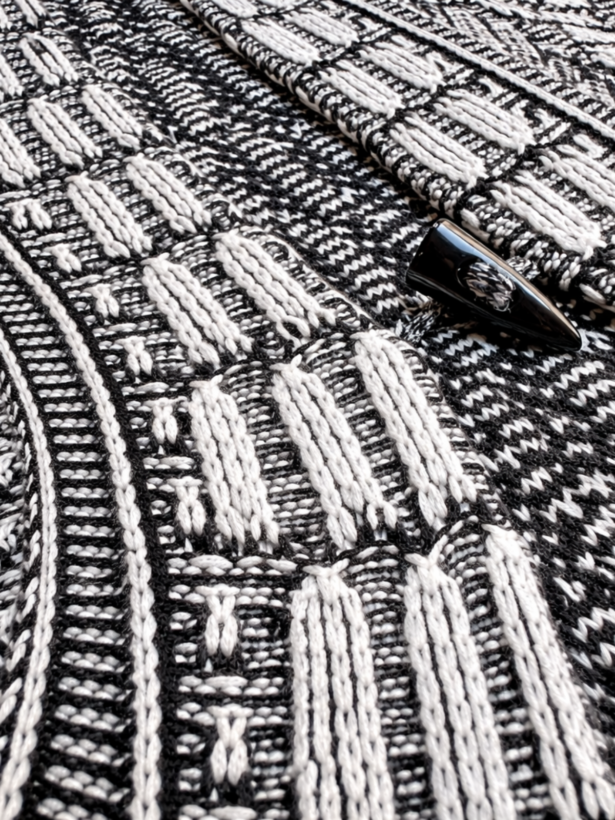 Larry Levine Black & White Open Knit Dolman Cardigan Sweater Size Large Boho Textured