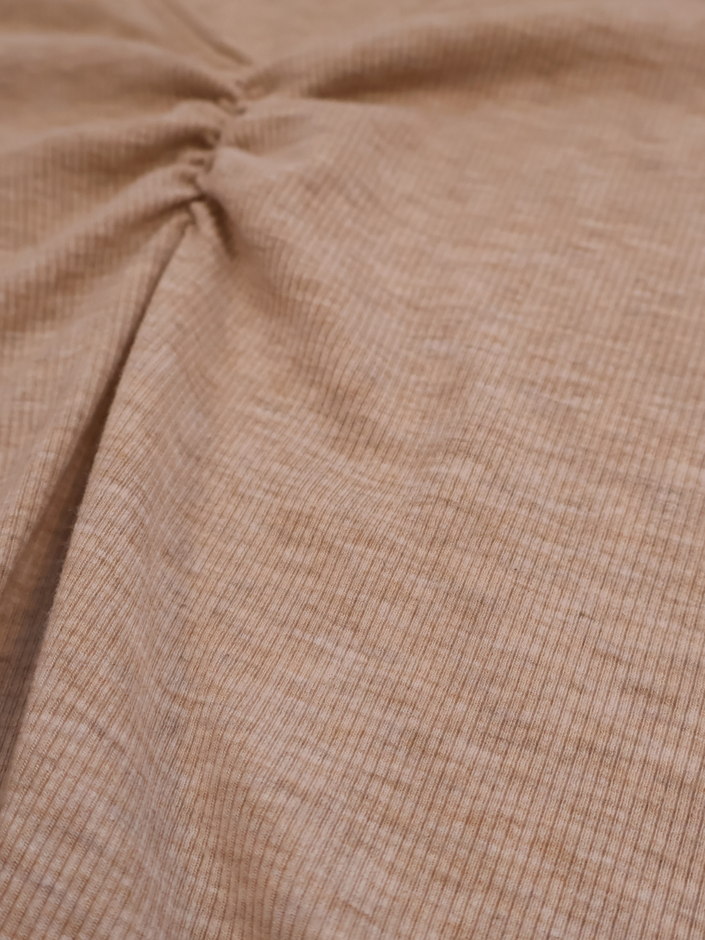 American Eagle Ruched V-Neck Bodysuit – Soft Neutral Essential | Size M