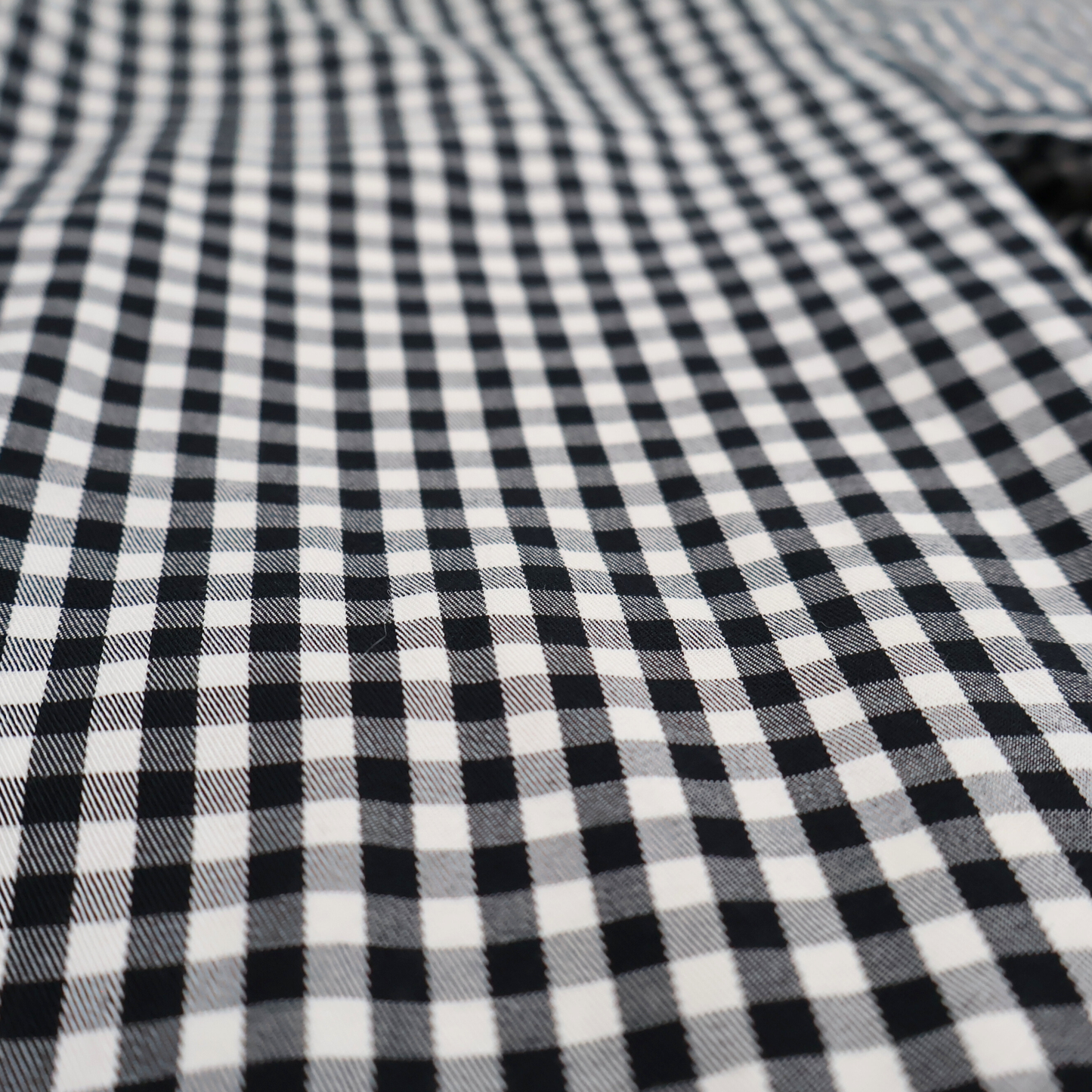 Ann Taylor Black & White Gingham Ankle Trousers – Size 0 – Tailored Check Pants