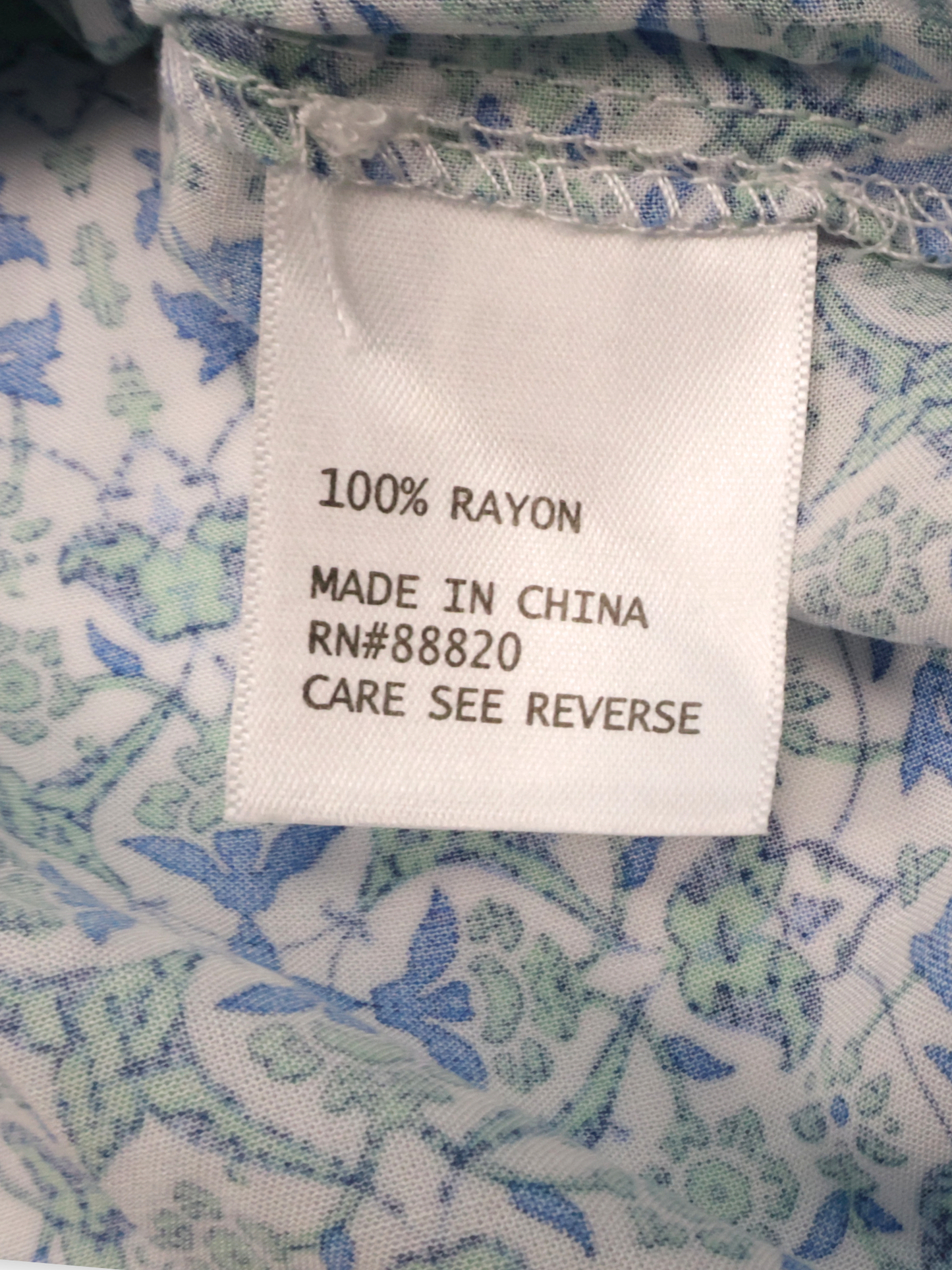 Artisan NY Blue Floral Blouse – Effortless Everyday Essential | Size Medium