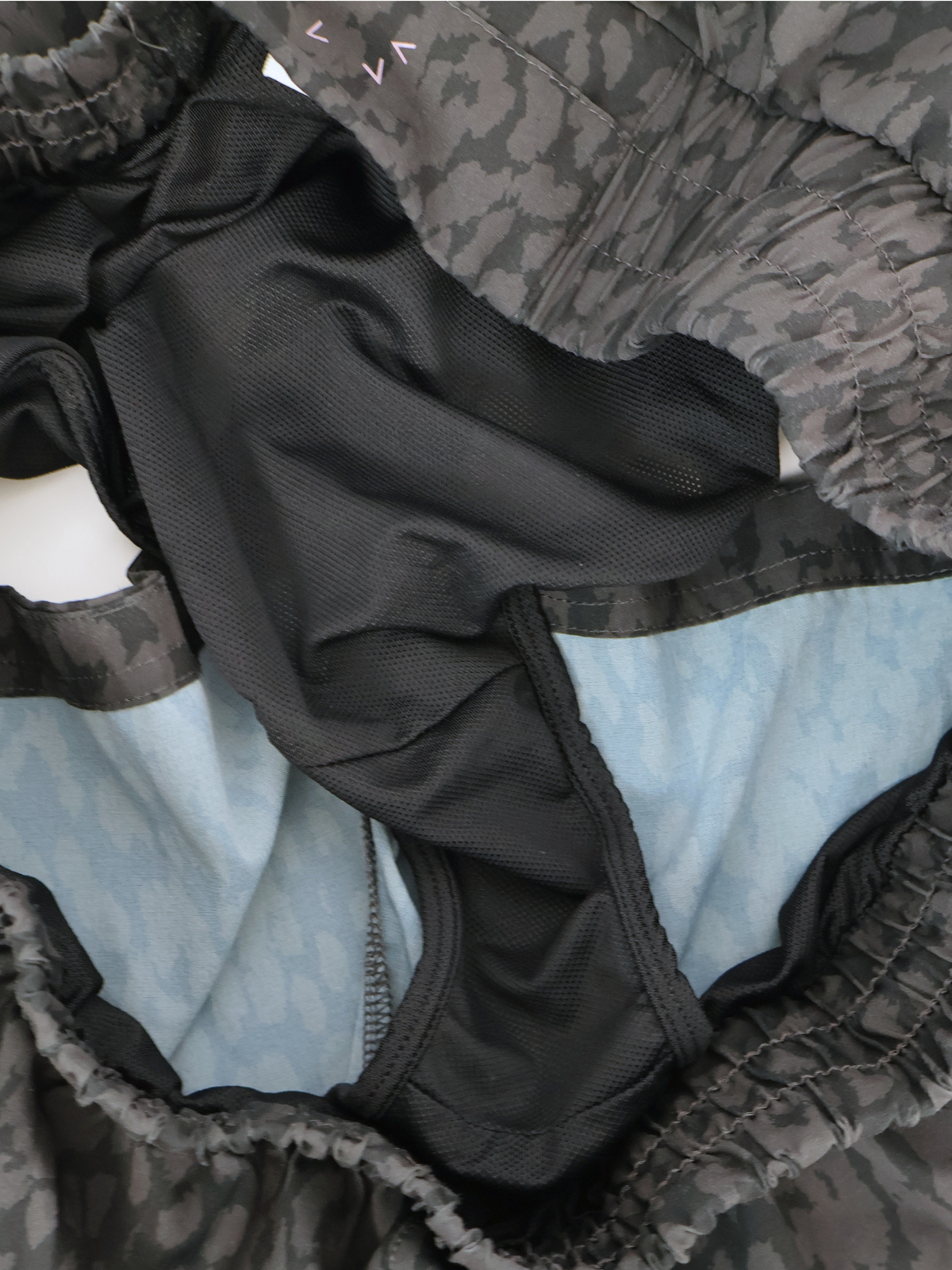 Varley Leopard Athletic Running Shorts Large Black Gray High Rise Activewear
