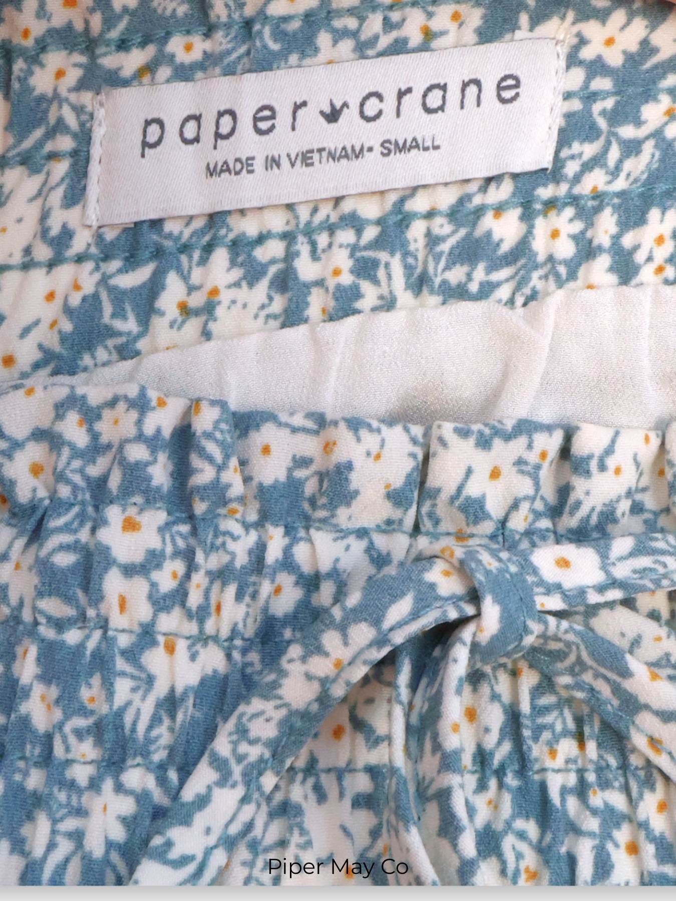 Pepper Crane Floral Mini Skirt – Effortless Neutral | Size Small