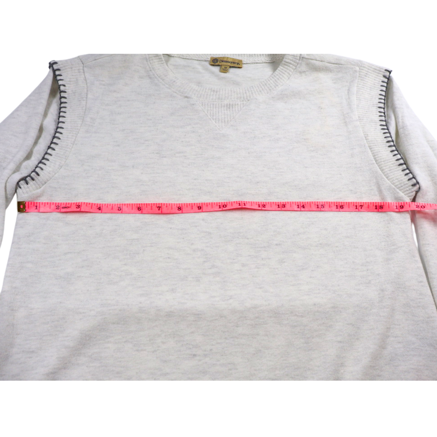 Democracy Grey Pullover Sweatshirt – Size Medium